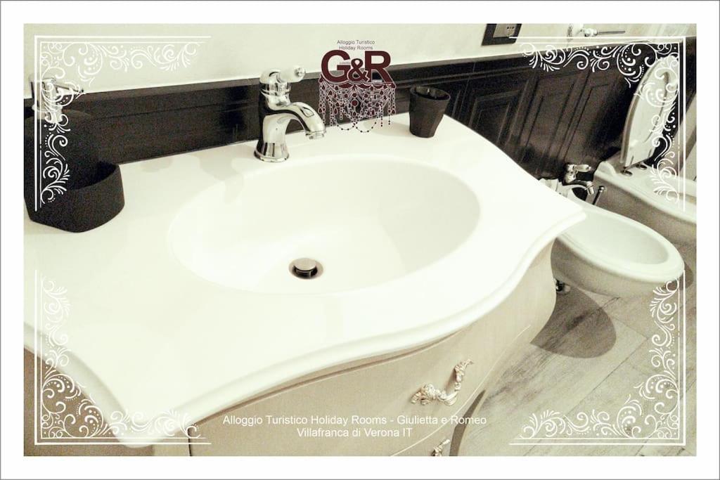 Alloggio Turistico Giulietta E Romeo - Intero Appartamento - Villafranca Di Verona, Zimmer, Holiday Rooms Экстерьер фото