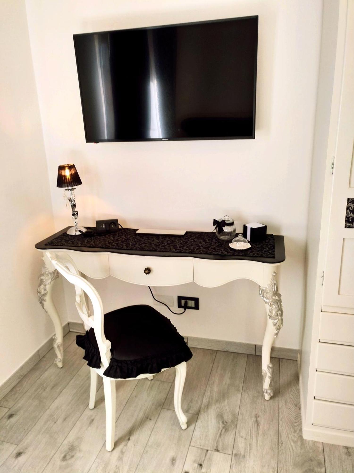 Alloggio Turistico Giulietta E Romeo - Intero Appartamento - Villafranca Di Verona, Zimmer, Holiday Rooms Экстерьер фото
